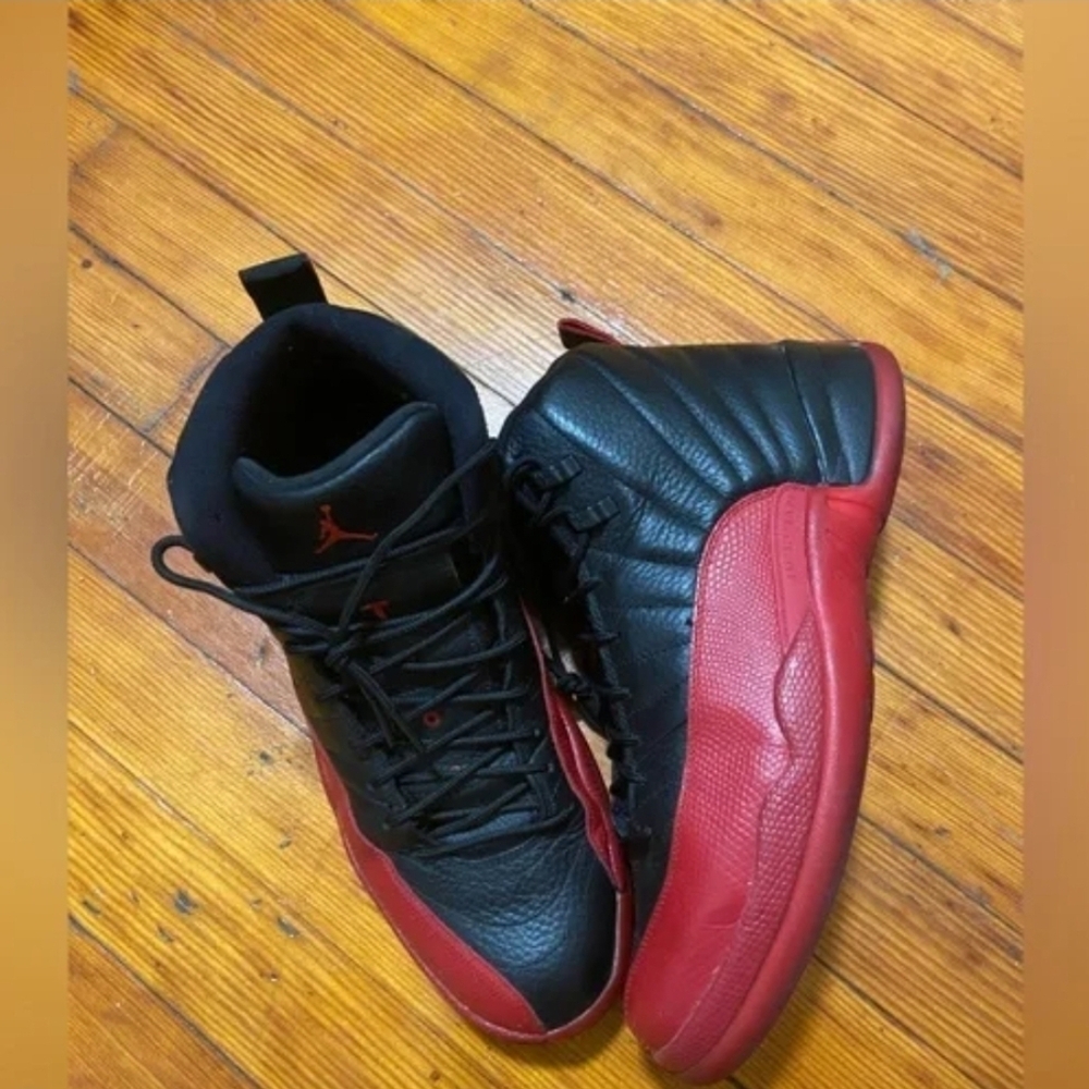 Jordan Men's Black and Red High-Top Sneakers